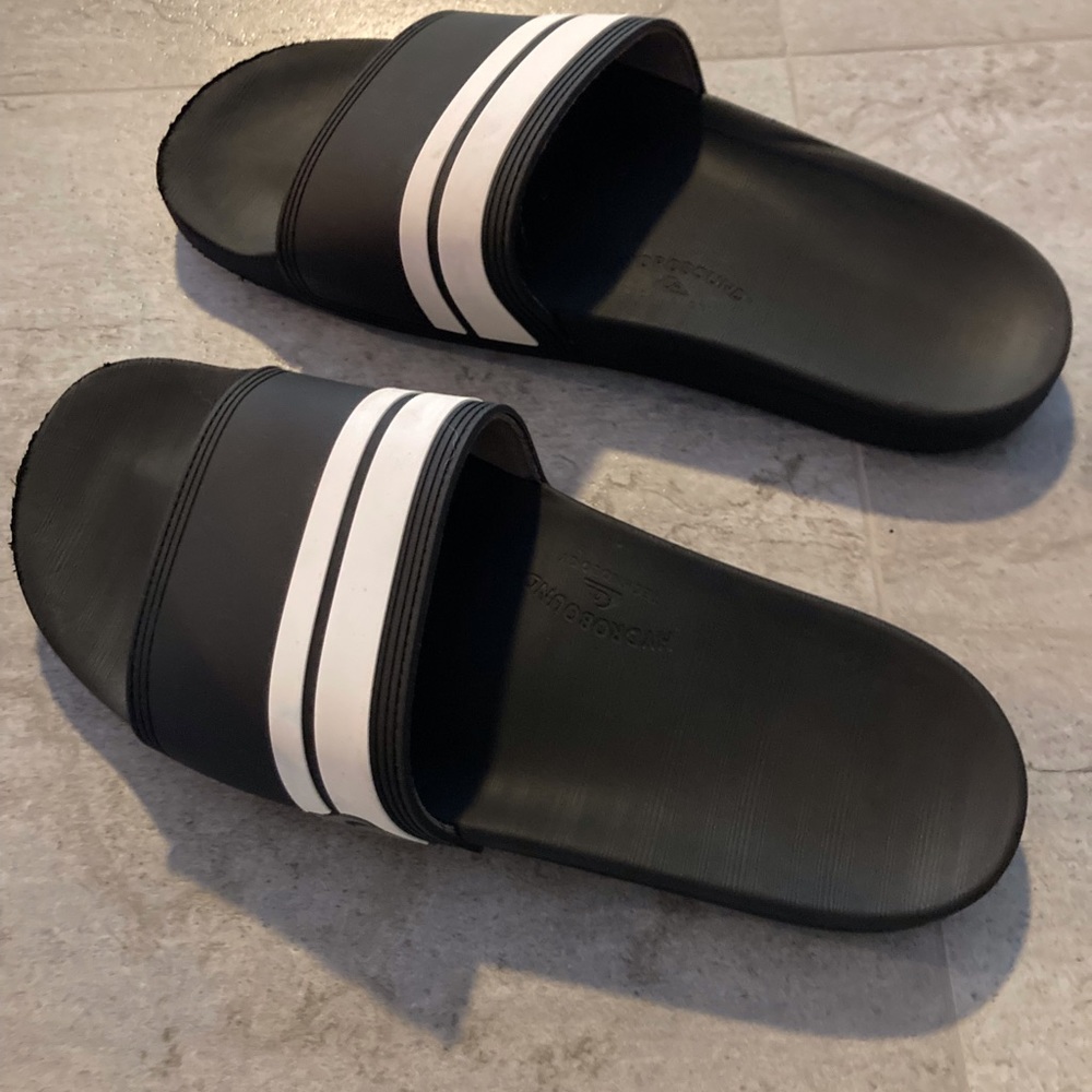 Quick silver black and white slides